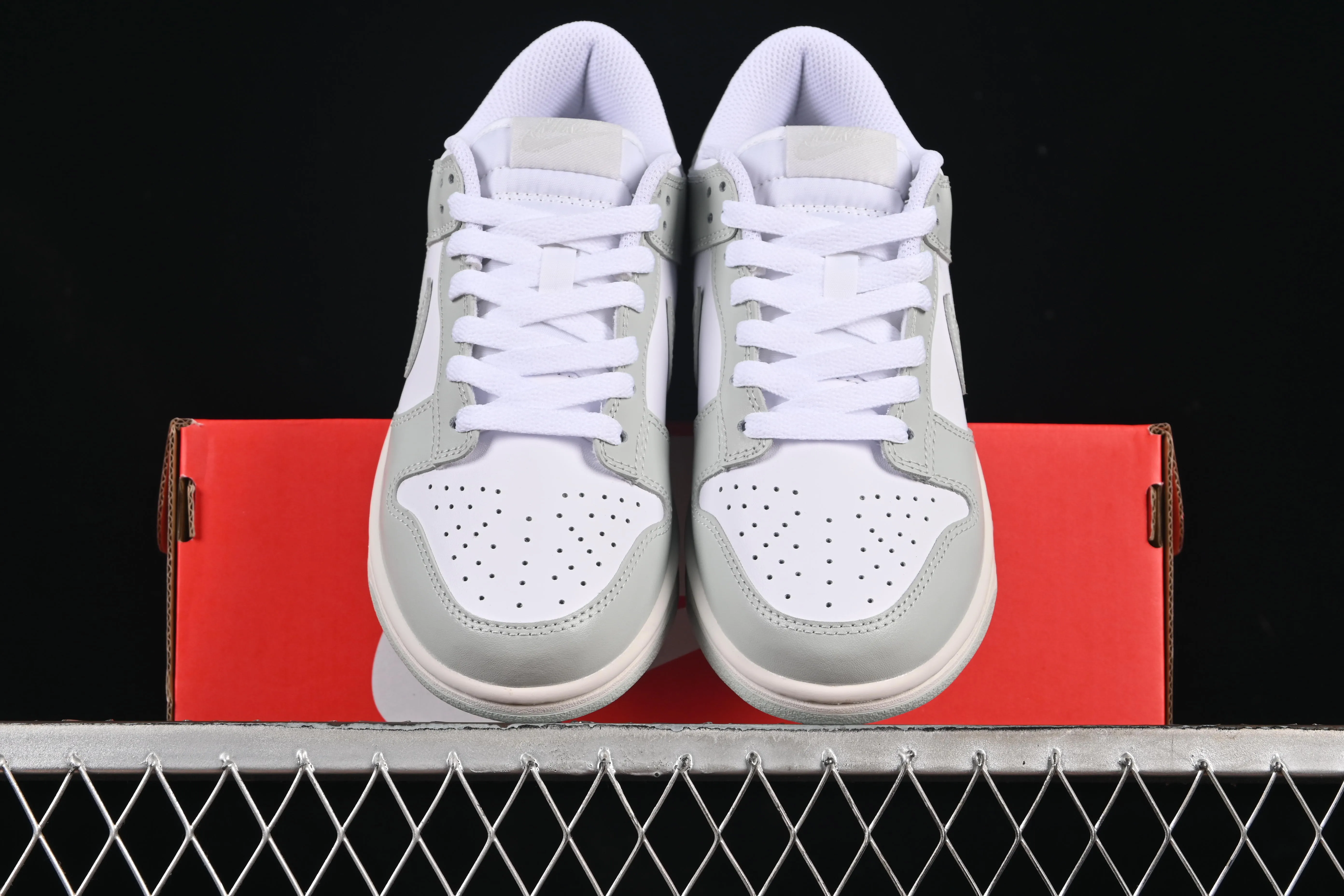 All categories Nk SB Dunk series Nk SB Dunk Low low-top sneakers Nike SB Dunk Low white gray low-top casual sneakers FB9109-124